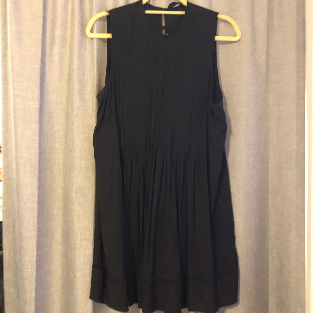 Black cotton dress